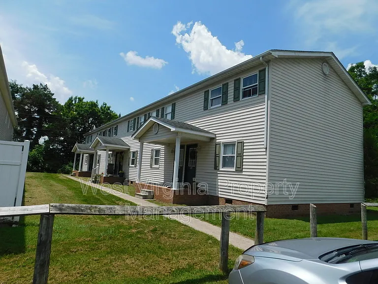 581 Prosperity Rd #206 — Photo 2