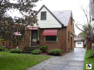 5109 Anthony St, Maple Heights, OH 44137