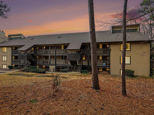 3053 Huntleigh Dr, Raleigh, NC 27604