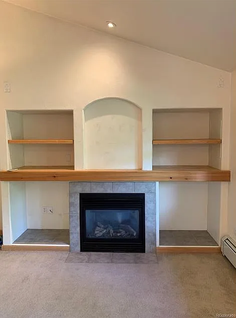 2 bed, 1081 sqft, $3,200 — Photo 2