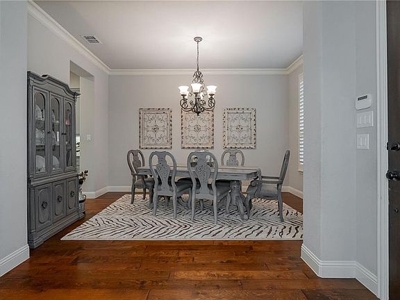 3rd image of 3725 Noontide Ln