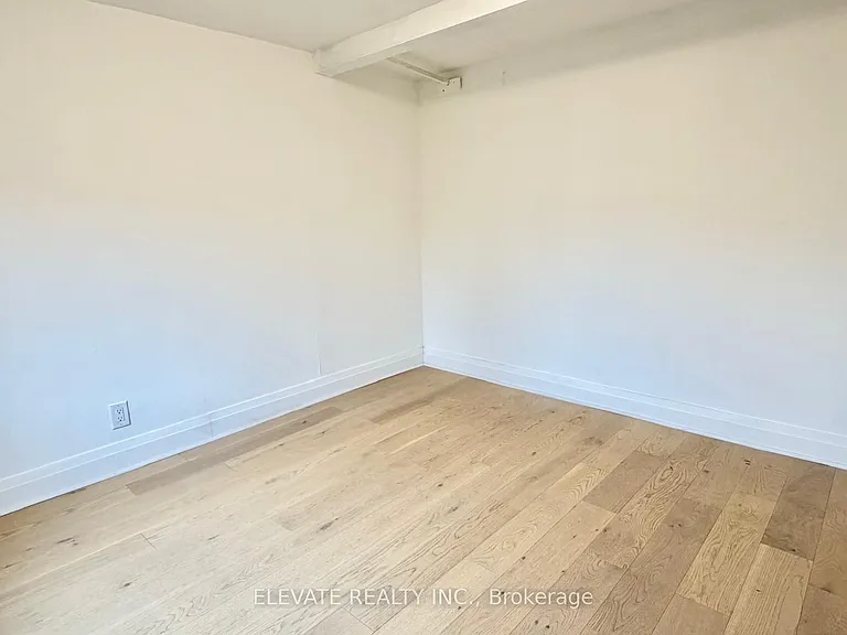 275 Lauder Ave #3 — Photo 17