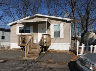 77 Travelo Dr, Wayne, NJ 07470