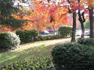 7832 Parke West Dr APT 204, Glen Burnie, MD 21061