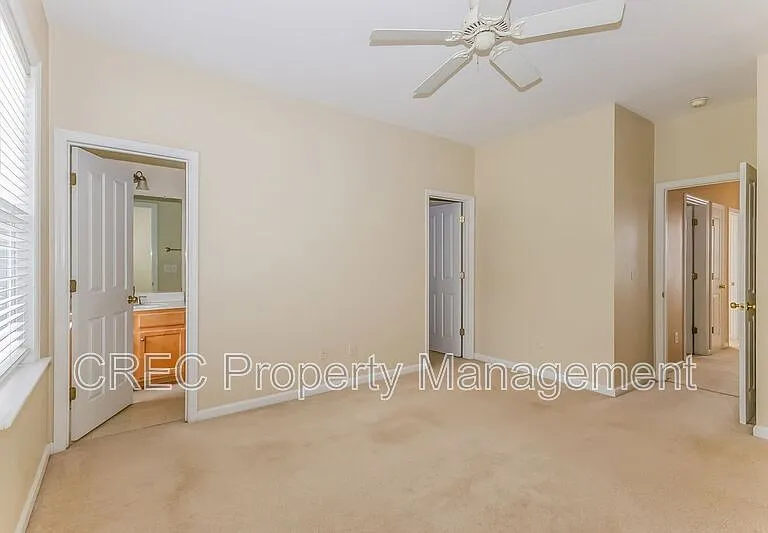105 Barberry St — Photo 11