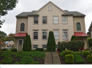 2113 Fairview St, West Lawn, PA 19609