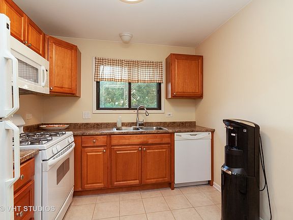 5th image of 2242 N Enlund Dr Unit 4