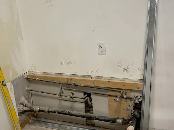108 Madison Street image 1 of 5
