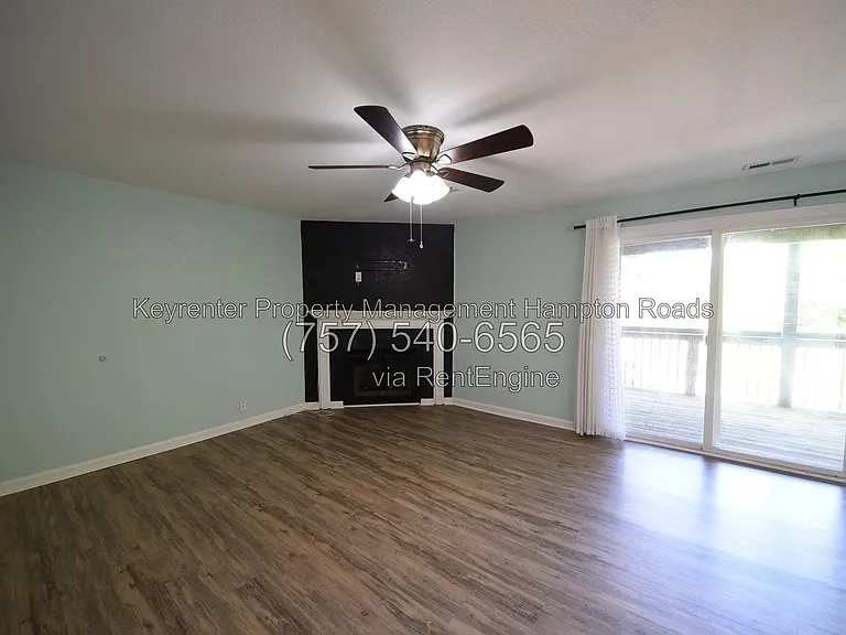 9716 7th Bay St #301 — Photo 7