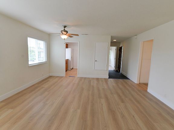 4th image of 106 Avenida Lucia APT B