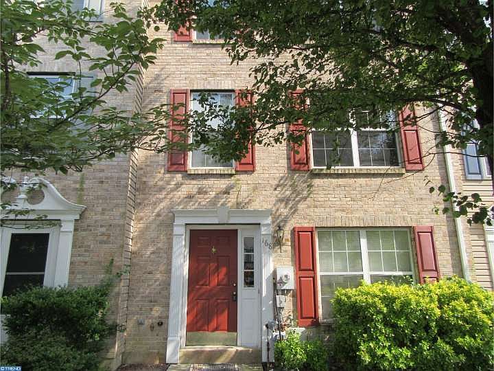1st image of 168 Versailles Ct