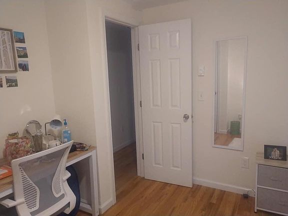5th image of 214 Anton Dr #214
