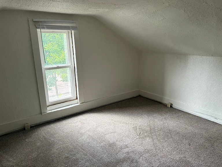 508 Avon St — Photo 10