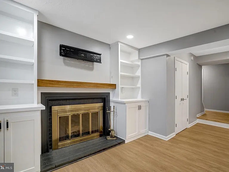6063 Hydrangea Dr — Photo 37