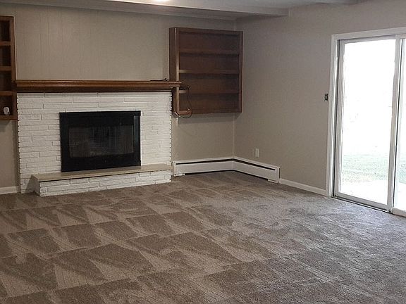 Living room all new carpet!