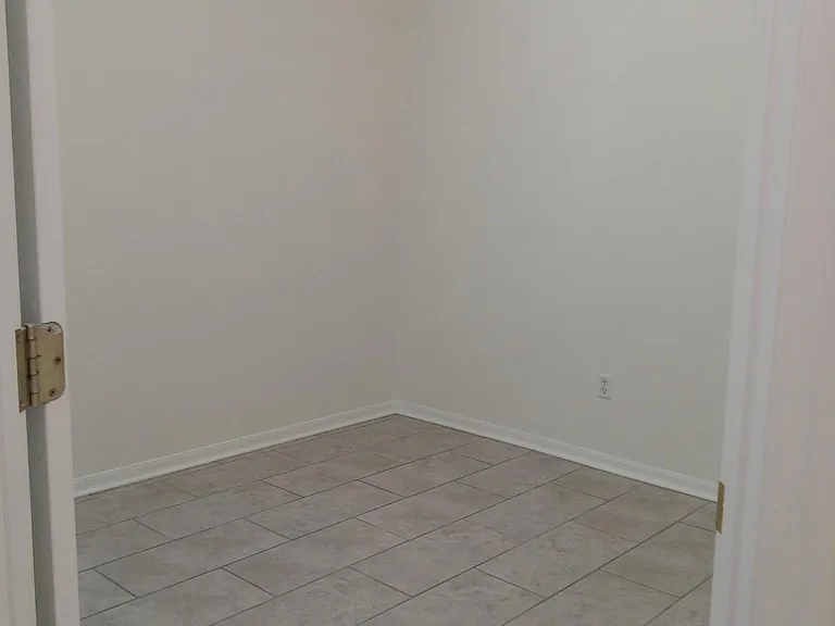 Smallest bedroom.