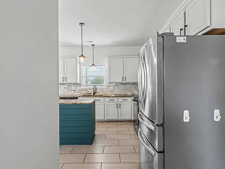 123 Saw Grass Dr — Photo 11
