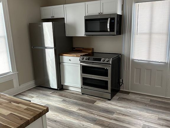 3rd image of 6-8 Rickard St #8-1/2