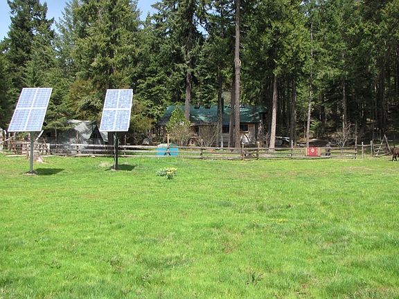Sun tracking solar array
