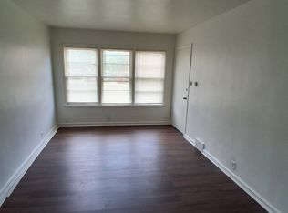 2605 W Victory Ln, Milwaukee, WI 53209