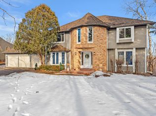 6981 Edgebrook Pl, Eden Prairie, MN 55346