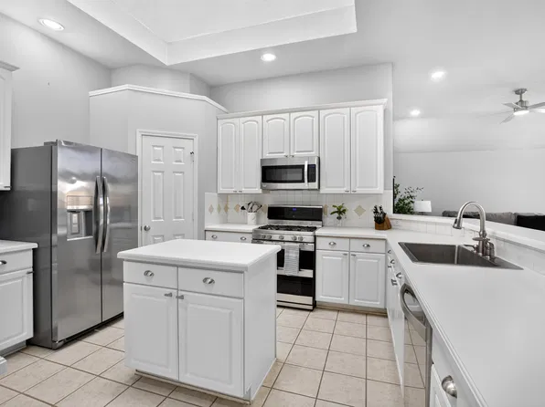 10908 Shadow Brook Ln, Frisco, TX 75035
