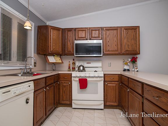5th image of 1149 Bayshore Dr SW