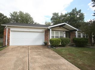 5466 Langsworth Dr, Saint Louis, MO