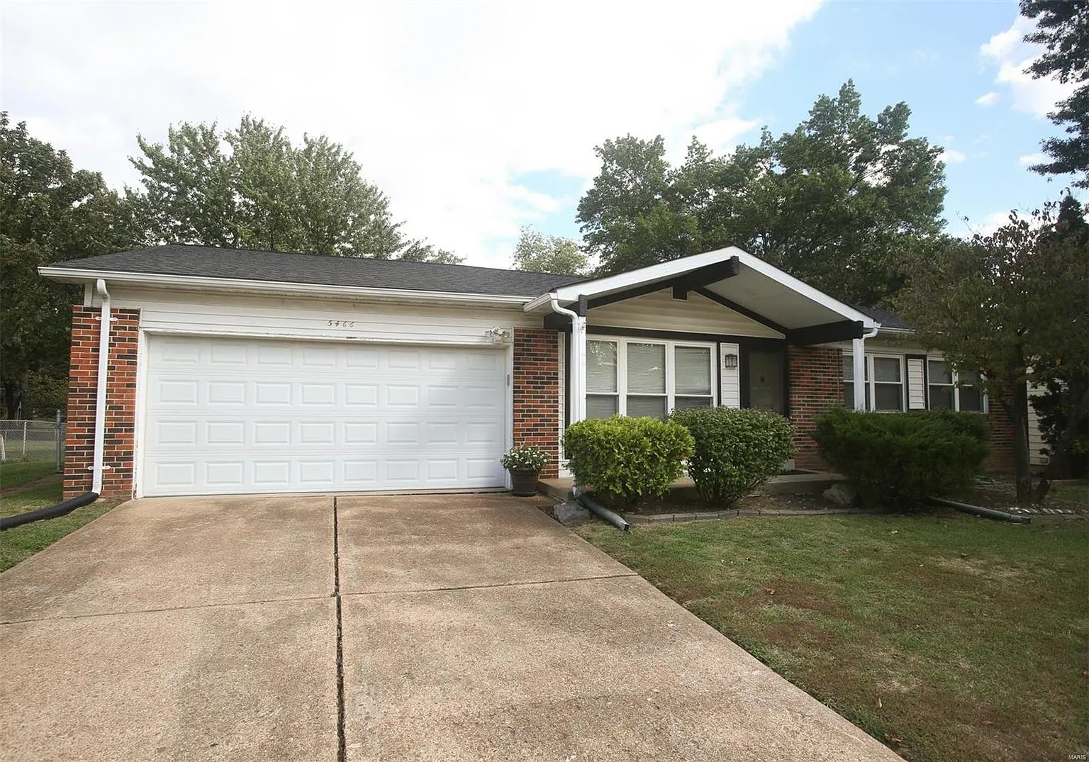 5466 Langsworth Dr photo 1