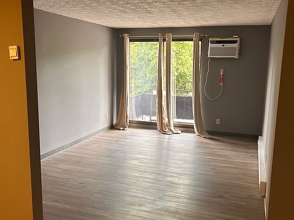 2nd image of 64 Dunbarton Rd APT 2C