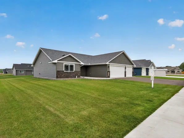 7222 Hawthorne Ave, North Branch, MN 55056
