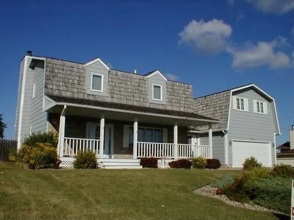 3707 Parkridge Dr, Rapid City, SD 57702