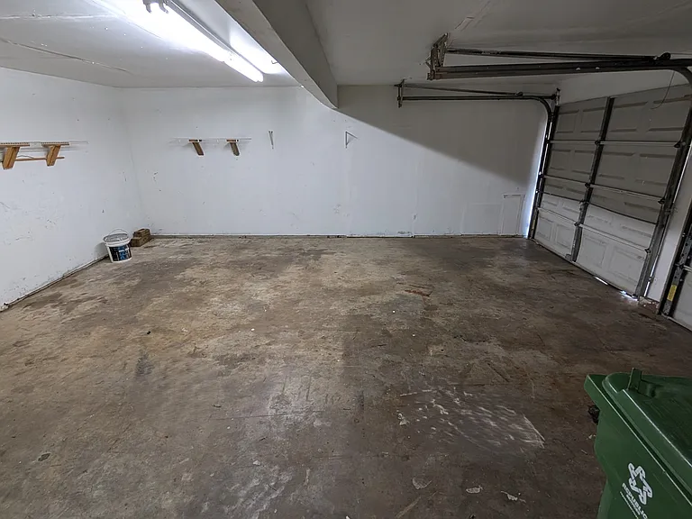821 Gregory Ave — Photo 15