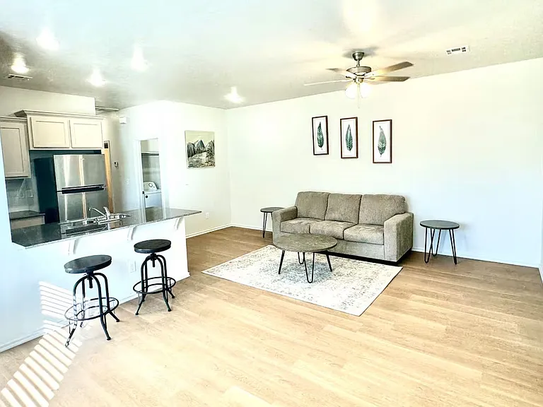 1301 SW New York Ave #1 — Photo 7