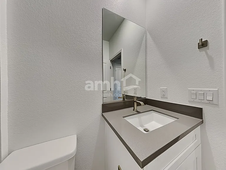 10074 Cathedral Spires Ave — Photo 19