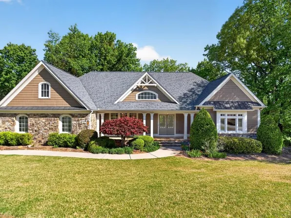 14 High Trestle Ct, Dahlonega, GA 30533