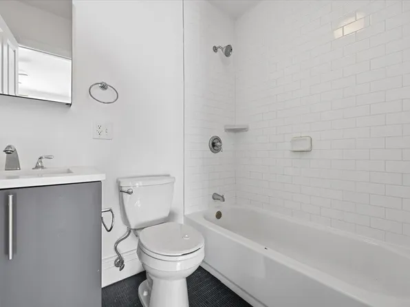 76 Bowers Street image 8 of 22