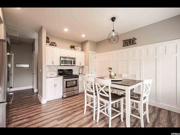 4th image of 10921 S Tahoe Way