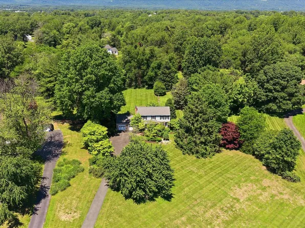 4556 Lawnvale Dr, Gainesville, VA 20155