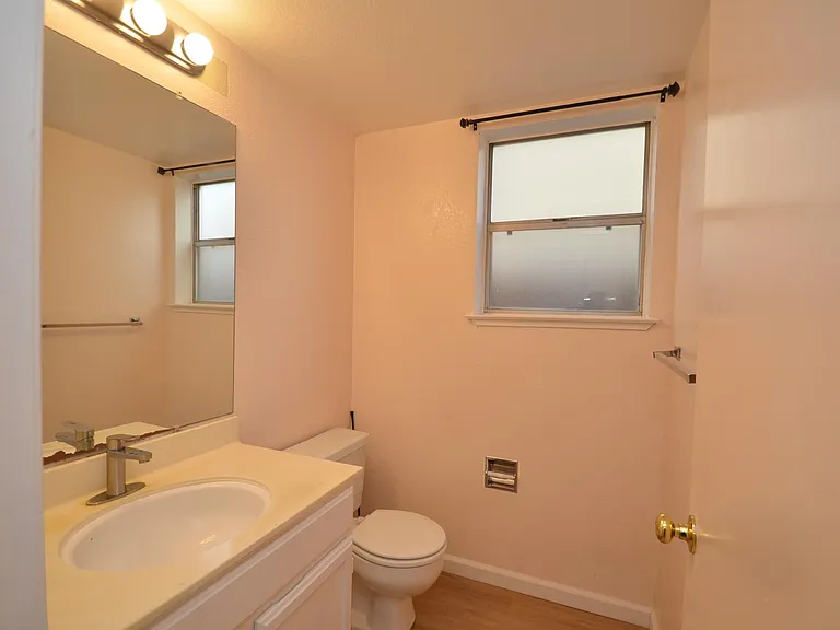 2952 Creek Point Dr — Photo 11