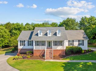 200 Misty View Ln, Lenoir City, TN 37772