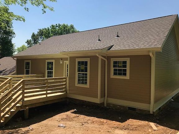 3rd image of 218B Orchard Ln