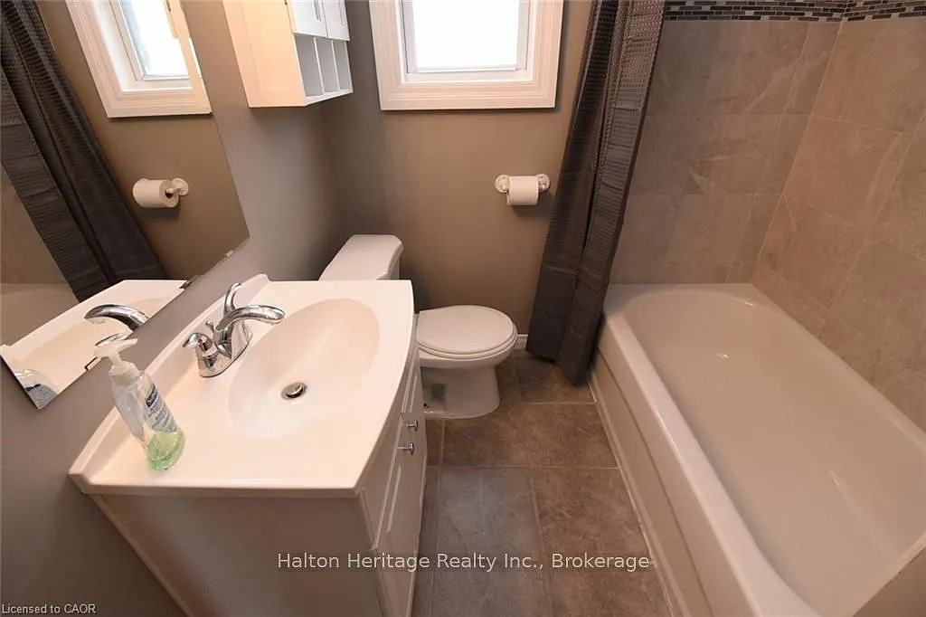 342 Rosedale Ave — Photo 4