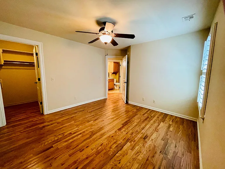 10932 S 77th Pl E — Photo 9