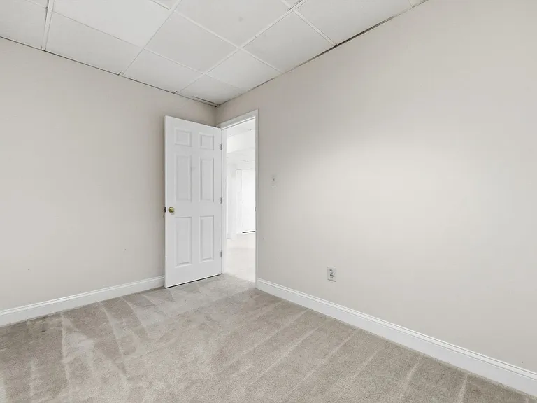 17545 Hardy Rd — Photo 10