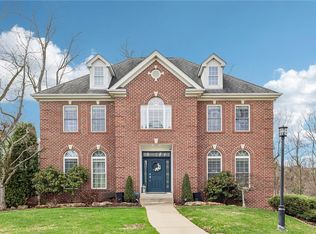 404 Ironwood Dr, Canonsburg, PA 15317