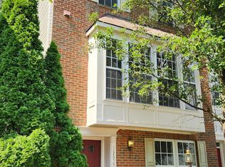 13659 Saint Johns Wood Pl, Herndon, VA