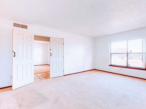 3rd image of 1115 Atrisco Dr NW
