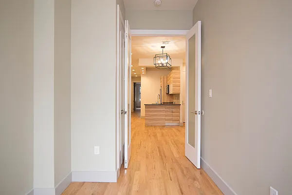 Rented by Nooklyn NYC LLC | media 53