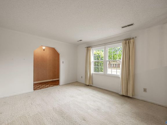 3rd image of 8936 Cannstatt Dr SE